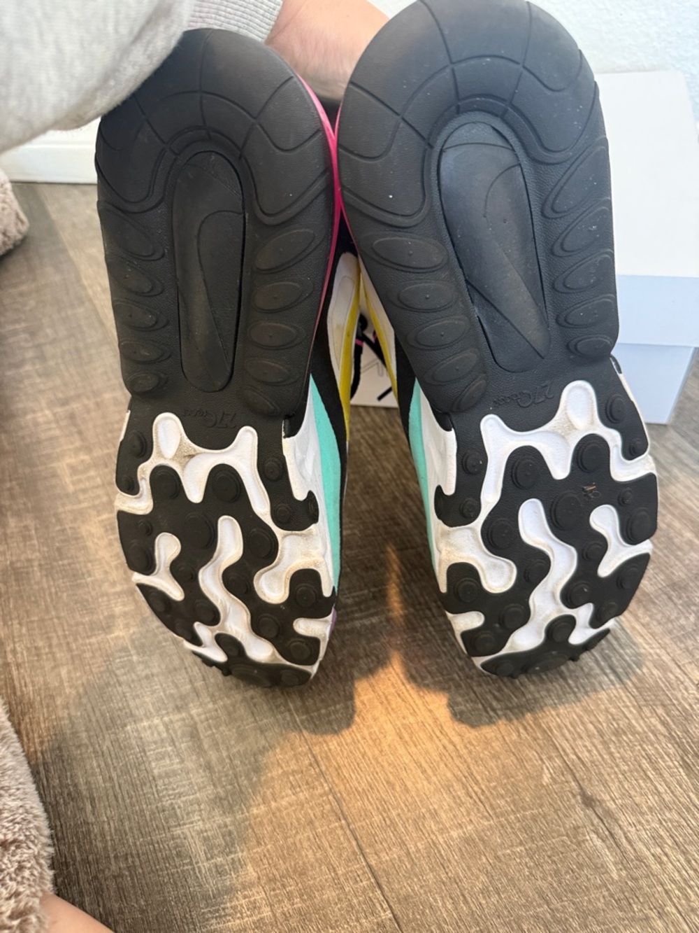 Nike White Air Max 270 React Shoe Box - Picture 7 of 8